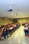 Reunião entre professores e acadêmicos do curso de Arquitetura e Urbanismo...